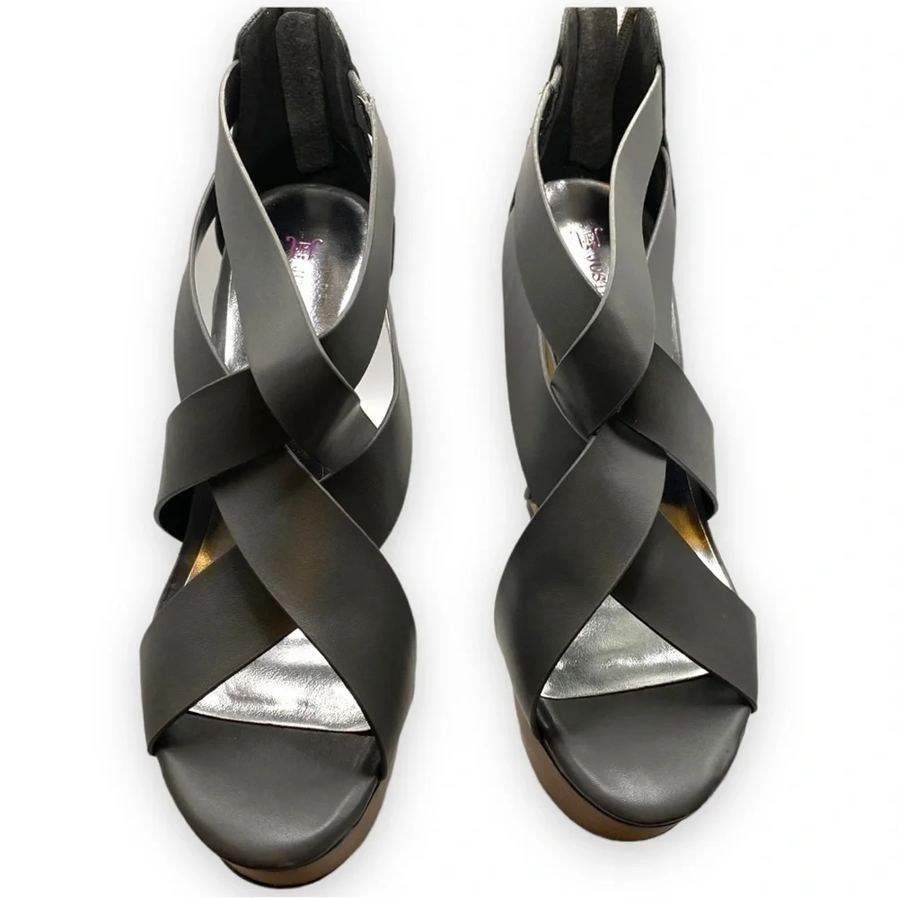 𝅺just Fab Hazel Gray and Brown Platform Heeled Sandals | Size 8.5